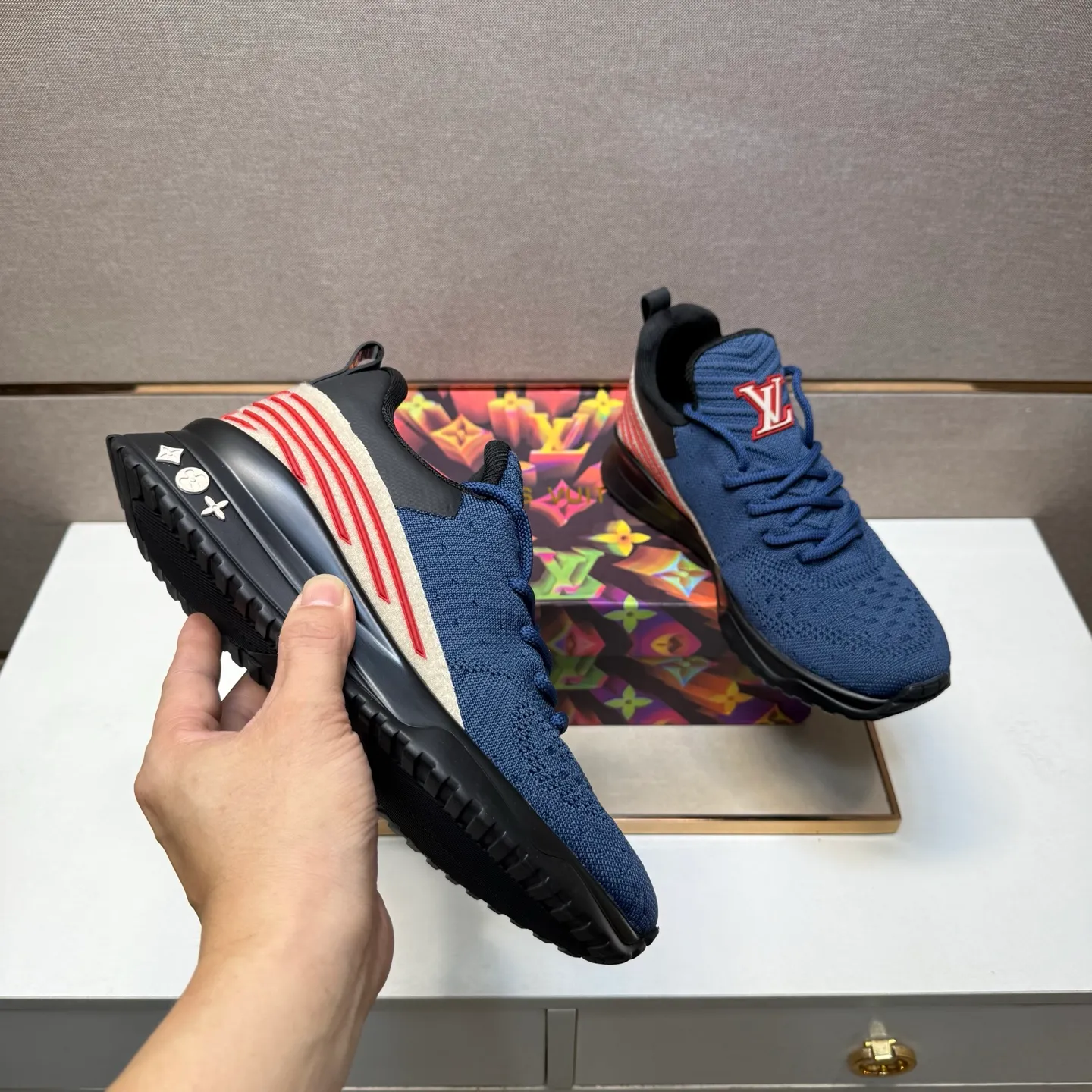 ⬛️Men's shoes 💰p480 [LV～] Men's casual shoes 2025z cabinet sales simultaneously 🔶Size: 38-44 #️⃣ 🔷7 colors🔜The upper is made of multi-material splicing➕Mesh lining, comfortable and breathable, sole: original comfortable and wear-resistant outsole, ⚠️real thing📱photographed🎬real thing is better📢📢📢